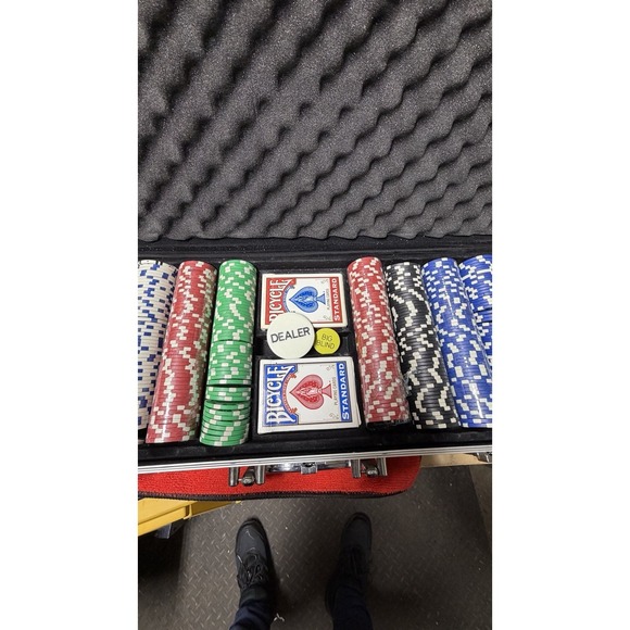 Poker Chip Set with Aluminum Case – 300+ Chips, 2 Decks Bicycle, Dealer Buttons - Picture 6 of 11